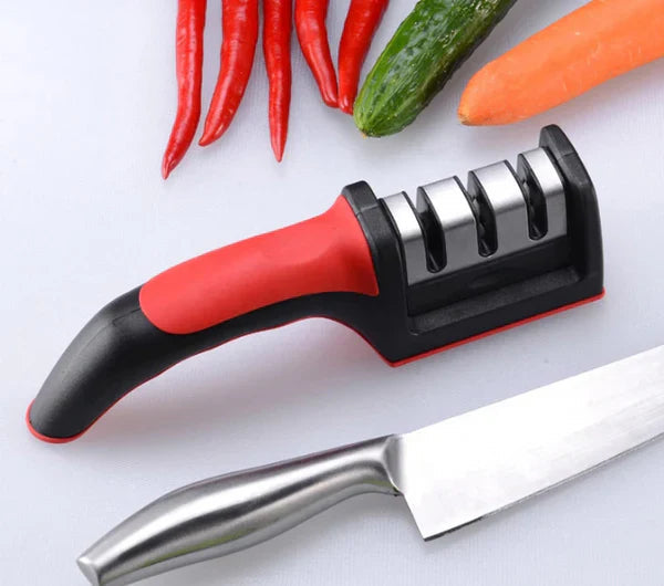 Pack Cuisine Trio :
Aiguiseur 3 Étapes
+ Couteau &
Éplucheur Offerts